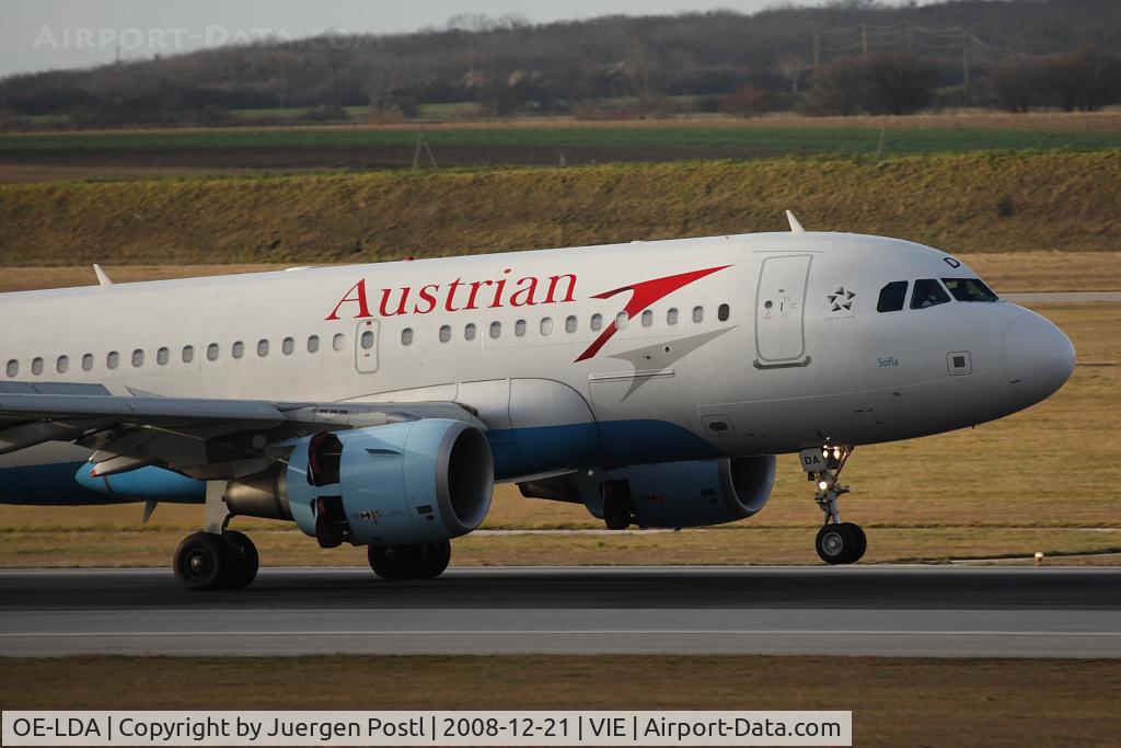 OE-LDA, 2004 Airbus A319-112 C/N 2131, Airbus A319-112