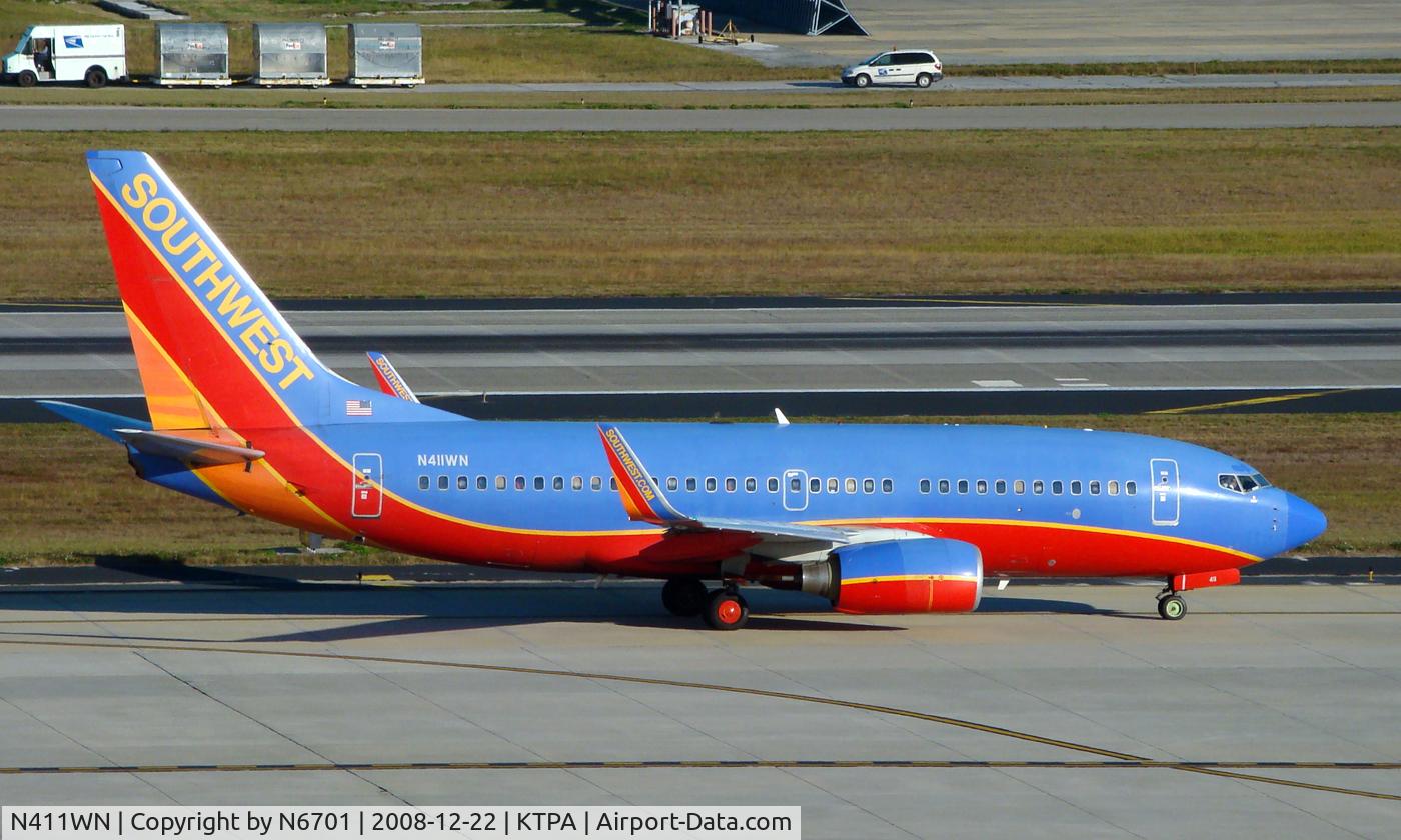 N411WN, 2001 Boeing 737-7H4 C/N 29821, Taxi out