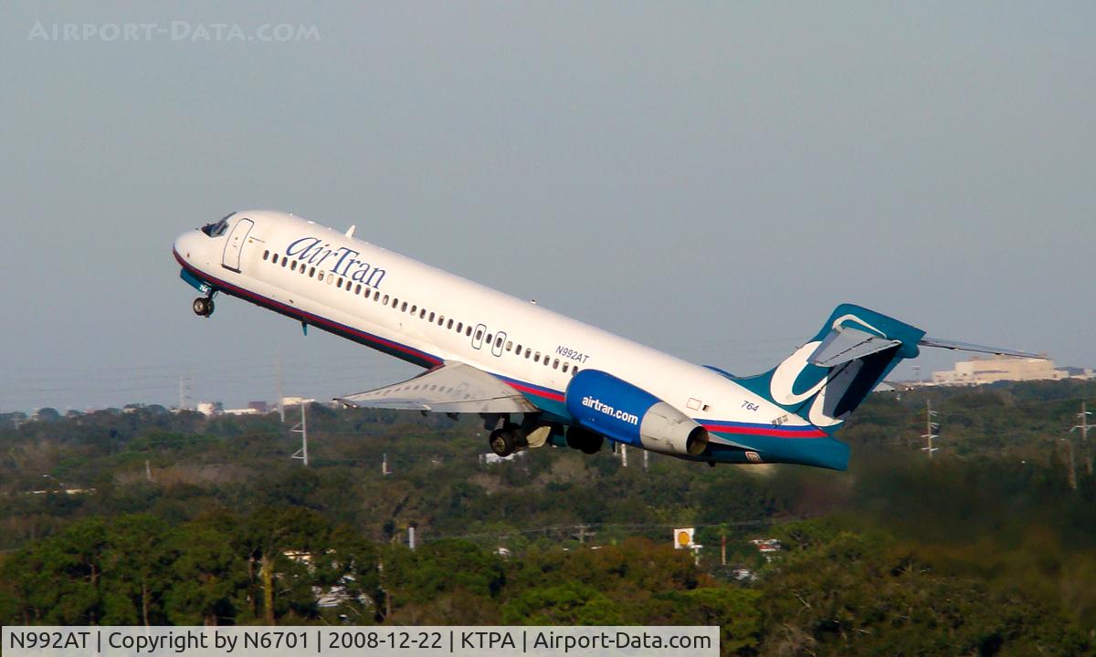 N992AT, 2002 Boeing 717-200 C/N 55136, Takeoff 36R