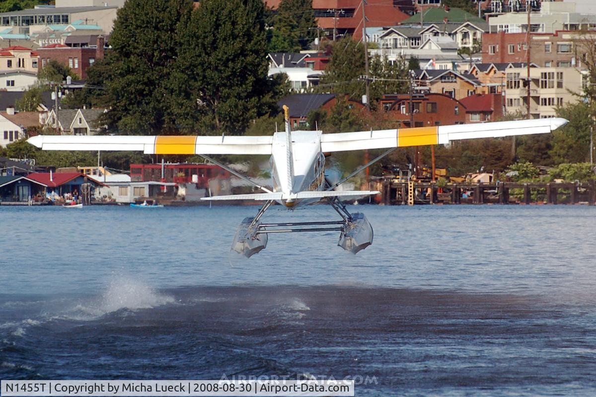 N1455T, 1966 De Havilland Canada DHC-2 Turbo Beaver Mk.3 C/N 1647TB26, Taking off from Lake Washington, Seattle