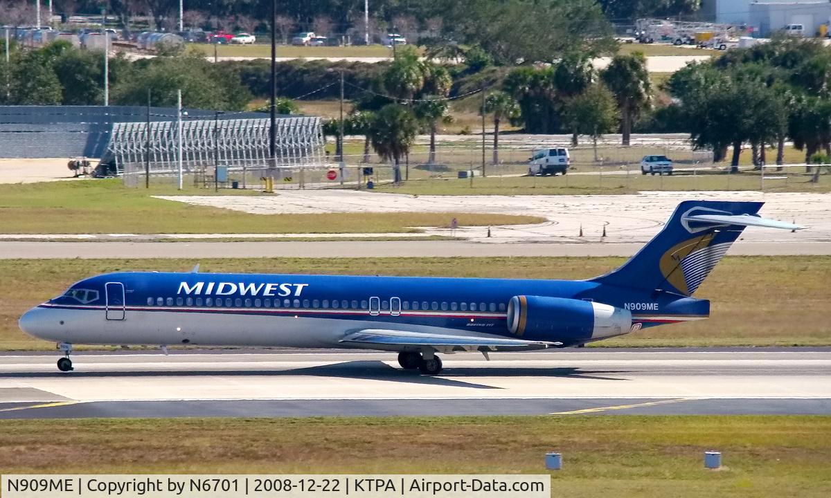 N909ME, 2003 Boeing 717-200 C/N 55173, Takeoff 36R