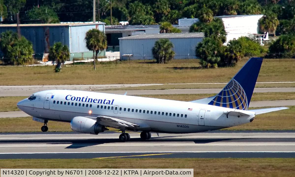 N14320, 1986 Boeing 737-3TO C/N 23371, Takeoff 36R