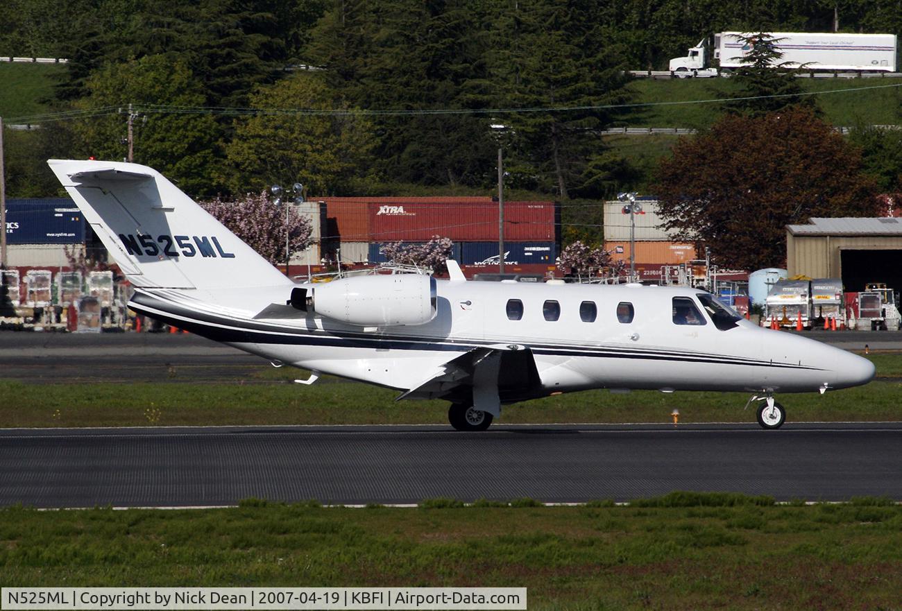 N525ML, 2000 Cessna 525 C/N 525-0402, KBFI