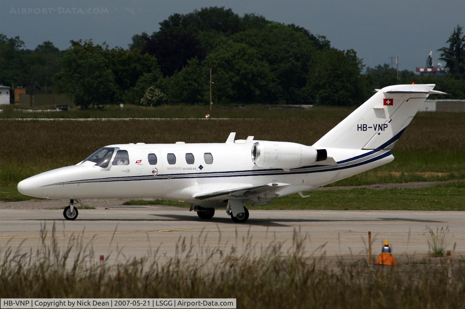HB-VNP, 2002 Cessna 525 CitationJet CJ1 C/N 525-0499, LSGG