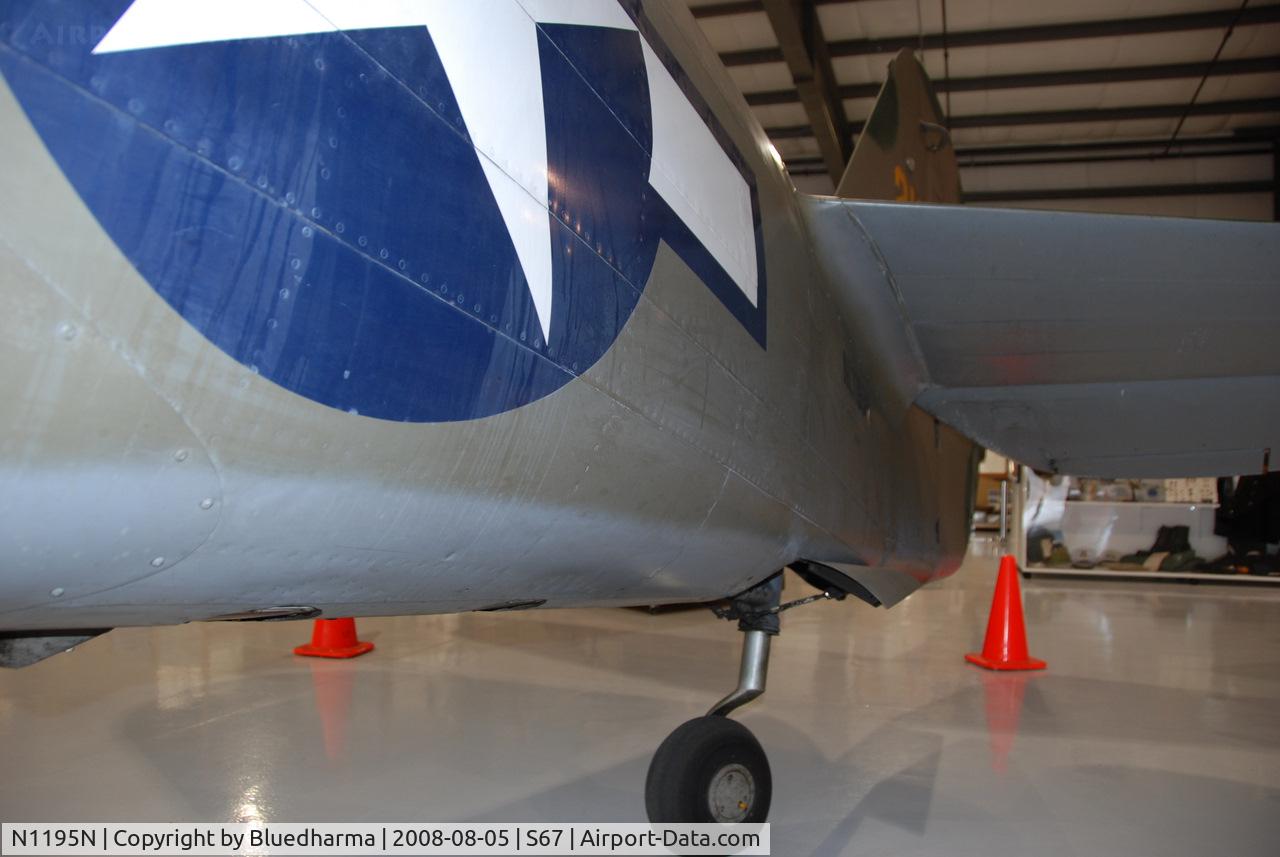 N1195N, 1942 Curtiss P-40N Warhawk C/N 130158, Parrott Head Livery on this P-40N. Painted to represent a P-40N from the 502nd FS, 337th FG, Napier Field, AL 1943.