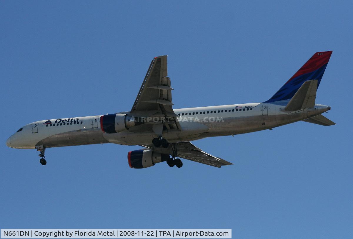 N661DN, 1990 Boeing 757-232 C/N 24972, Delta 757-200
