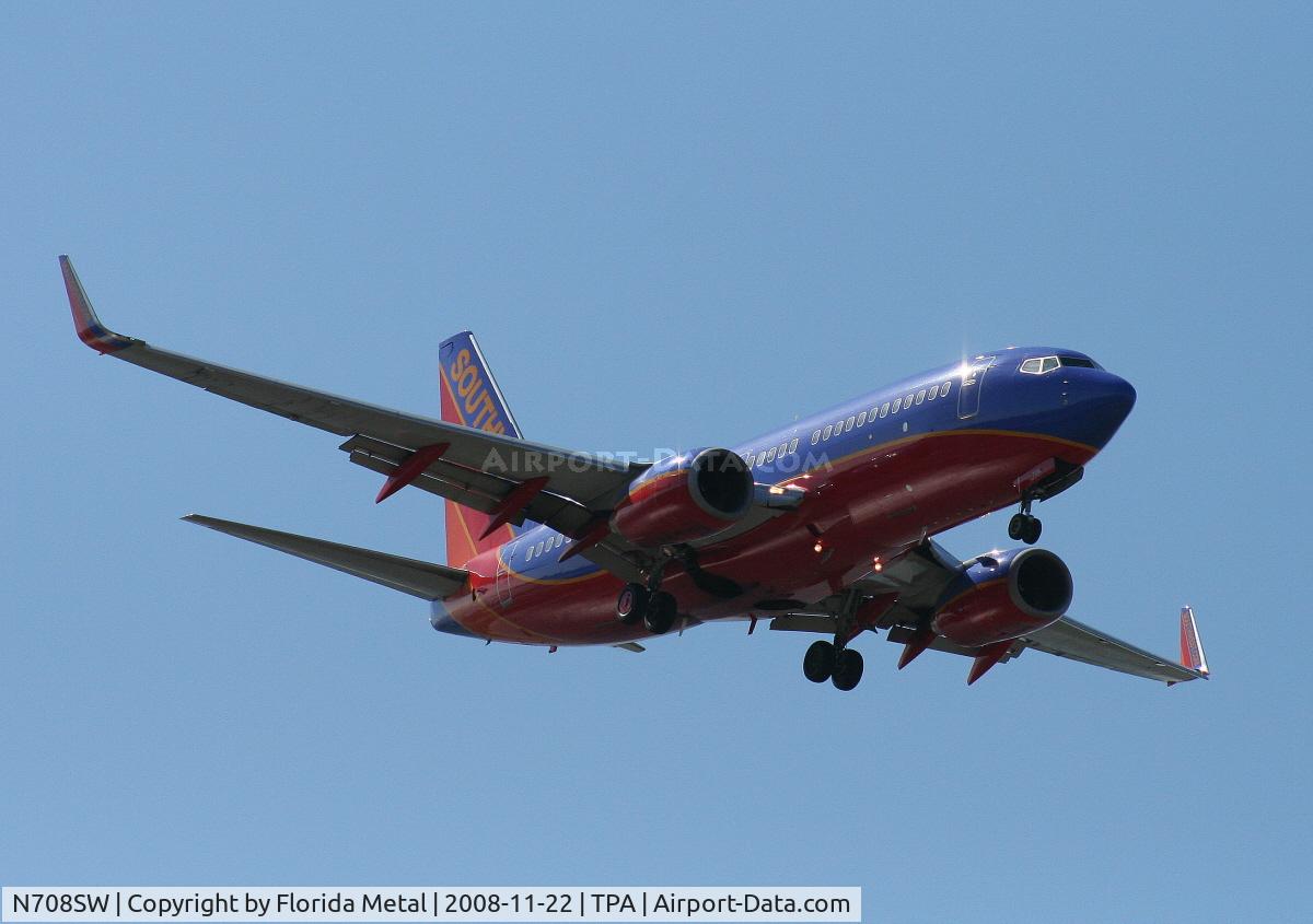 N708SW, 1998 Boeing 737-7H4 C/N 27842, Southwest 737-700