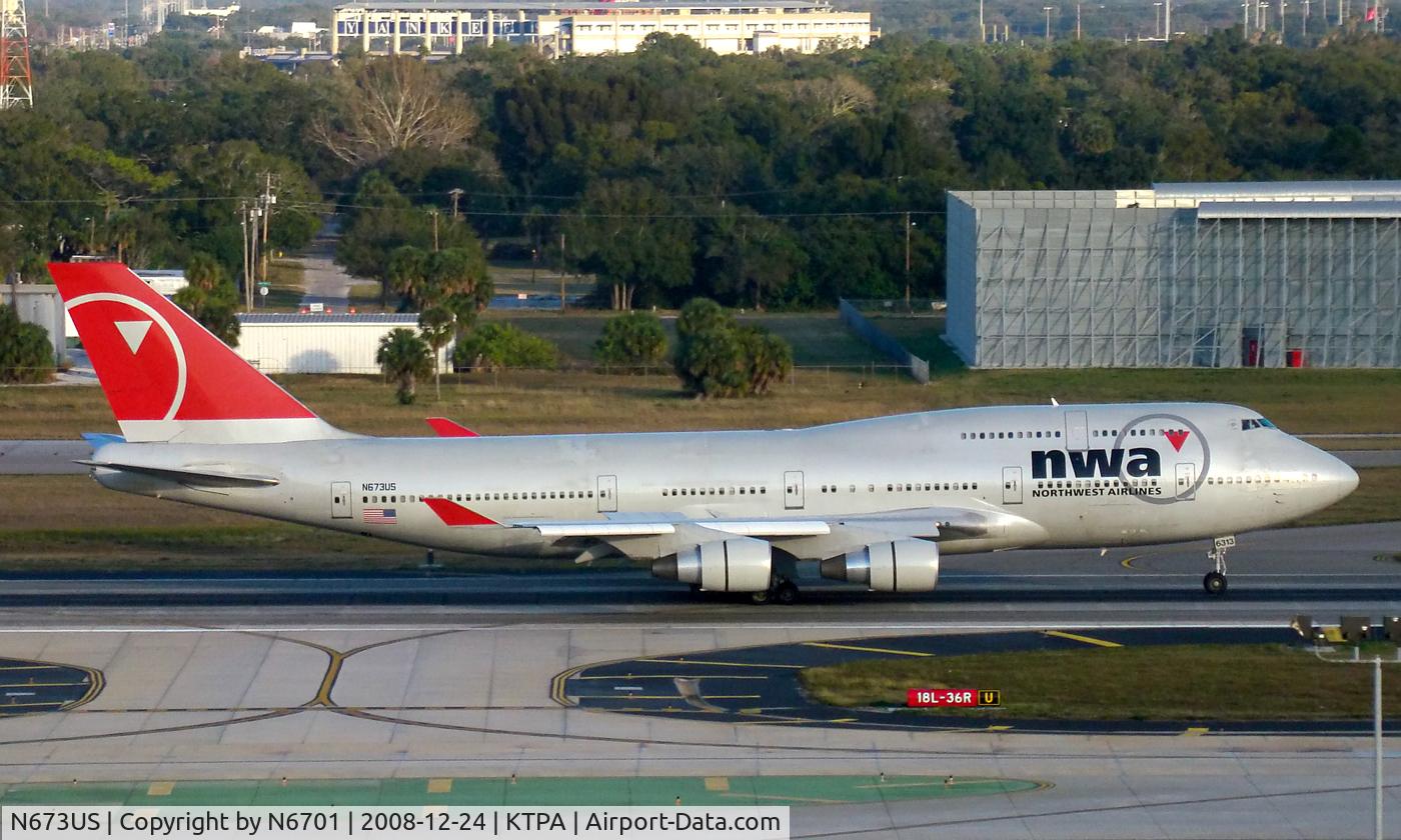 N673US, 1999 Boeing 747-451 C/N 30268, Northwest 744 touchdown runway 18L
