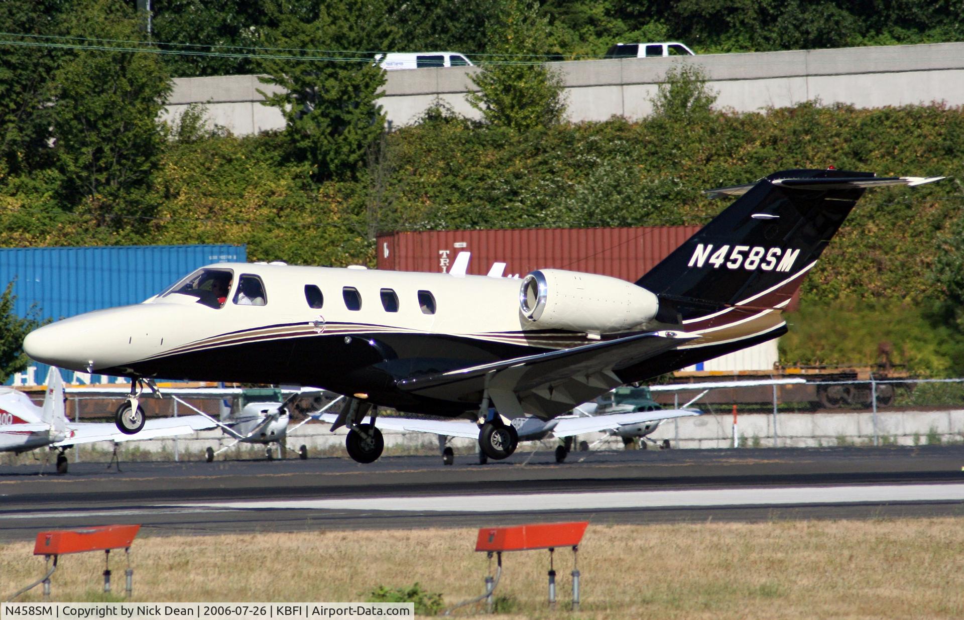 N458SM, 2004 Cessna 525 C/N 525-0541, KBFI