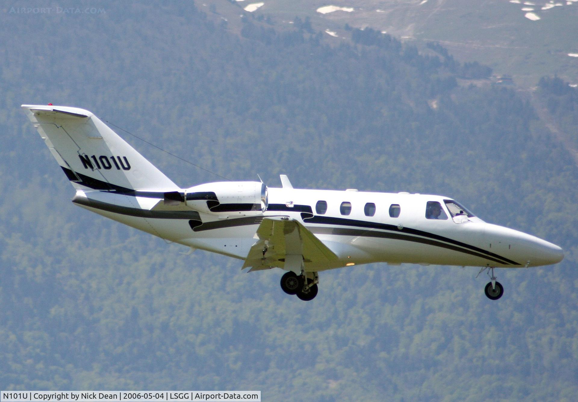 N101U, 2001 Cessna 525 C/N 525-0454, LSGG