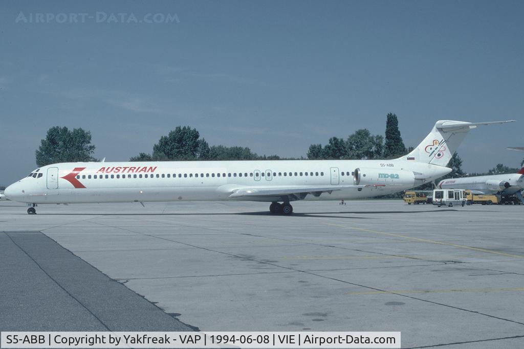S5-ABB, 1981 McDonnell Douglas MD-82 (DC-9-82) C/N 48087, Austrian Airlines MD80