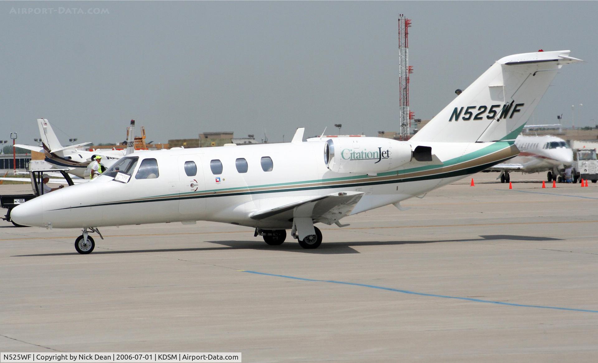 N525WF, 1998 Cessna 525 CitationJet CJ1 C/N 525-0246, KDSM