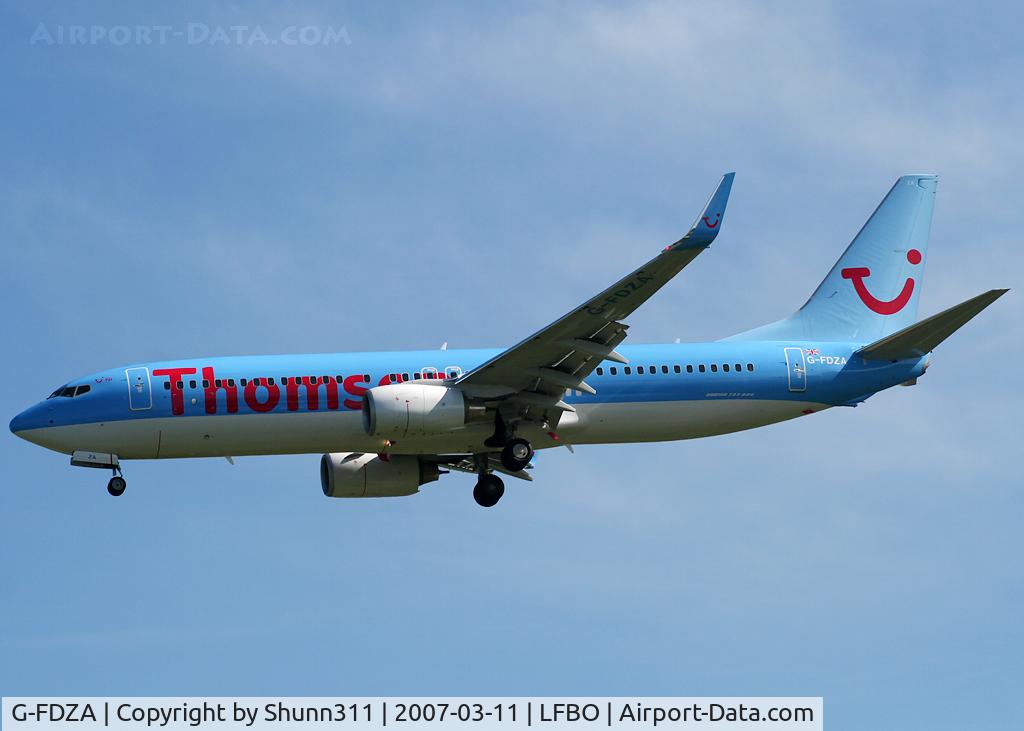 G-FDZA, 2007 Boeing 737-8K5 C/N 35134, Landing rwy 32L