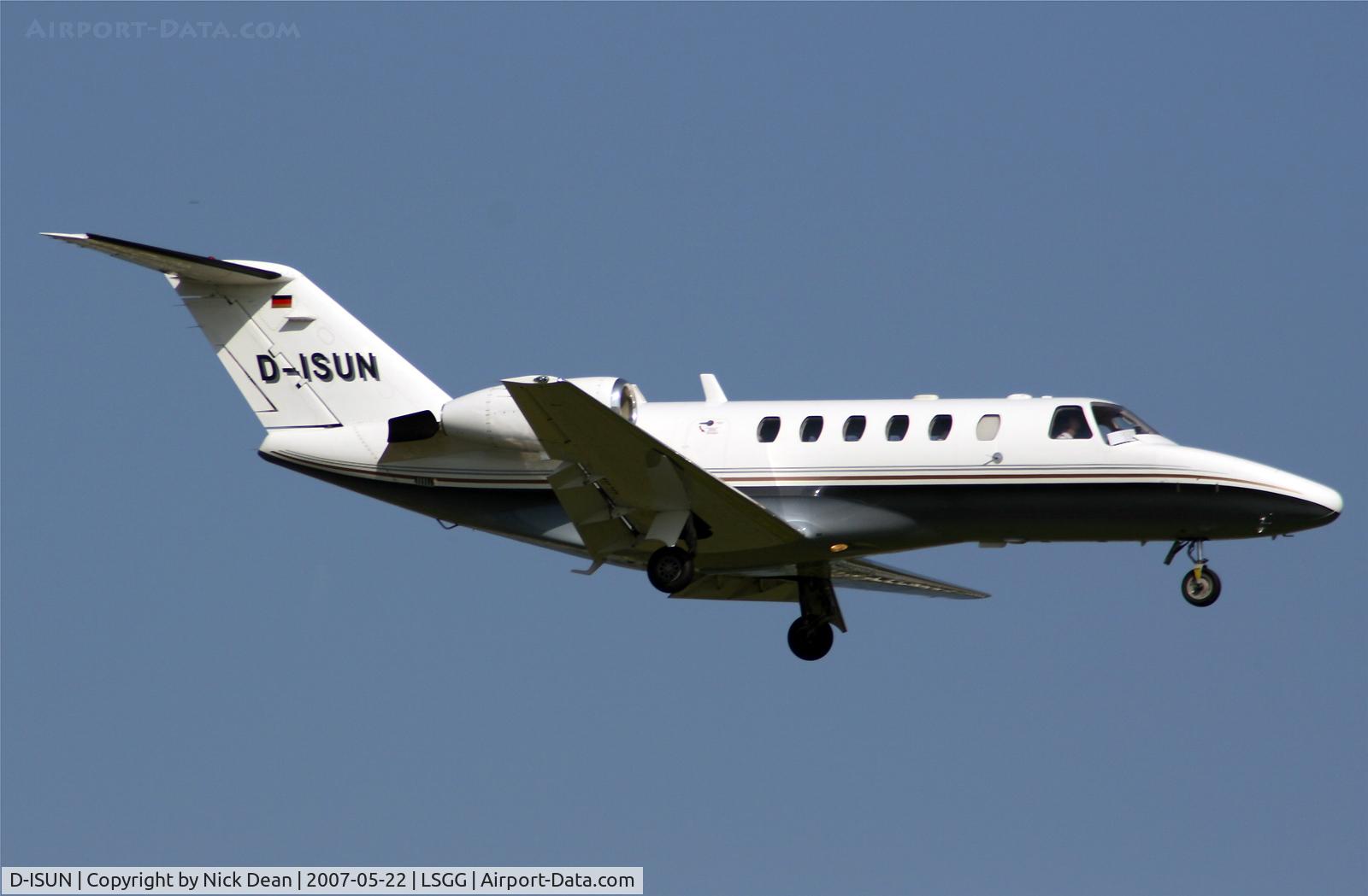D-ISUN, 2003 Cessna 525A CitationJet CJ2 C/N 525A-0143, LSGG