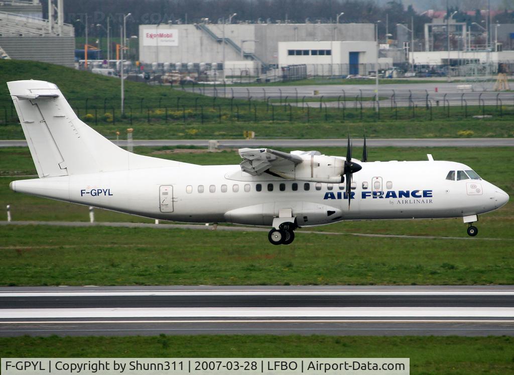 F-GPYL, 1997 ATR 42-500 C/N 542, Landing rwy 14R