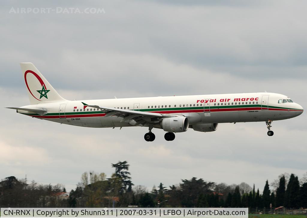 CN-RNX, 2003 Airbus A321-211 C/N 2064, Landing rwy 32R