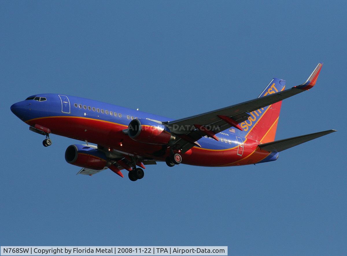 N768SW, 2000 Boeing 737-7H4 C/N 30587, Southwest 737-700