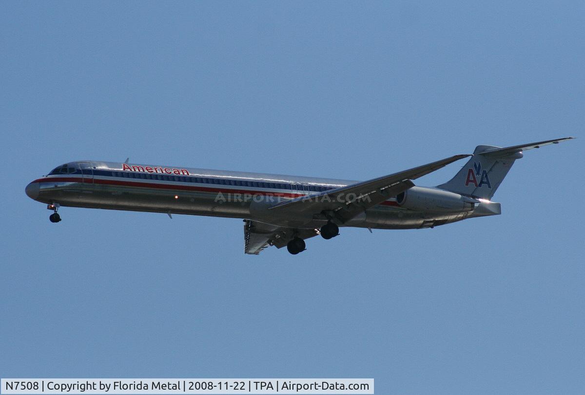N7508, 1989 McDonnell Douglas MD-82 (DC-9-82) C/N 49802, American MD-82
