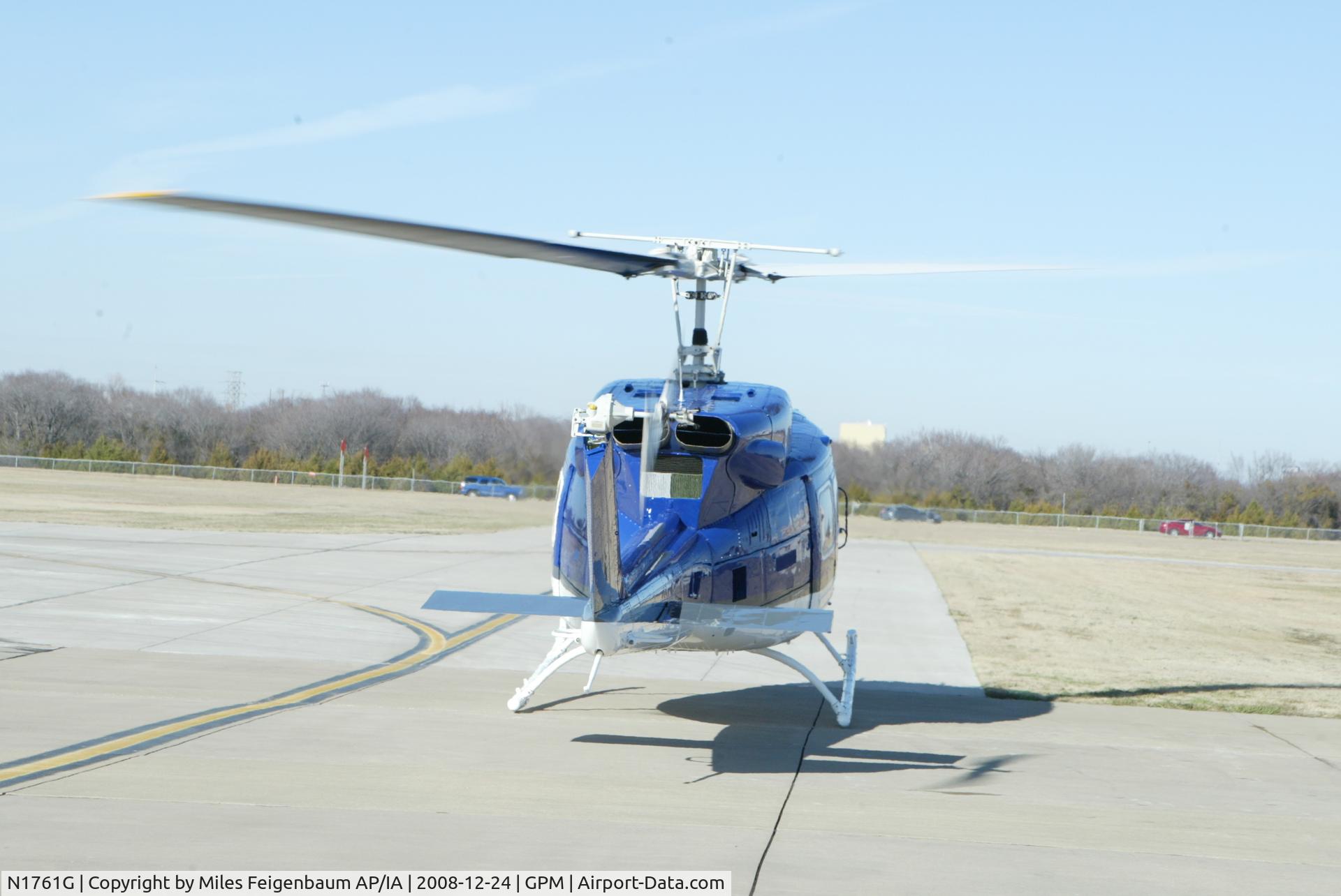 N1761G, 1970 Bell 212 C/N 30506, Paint is still drying...