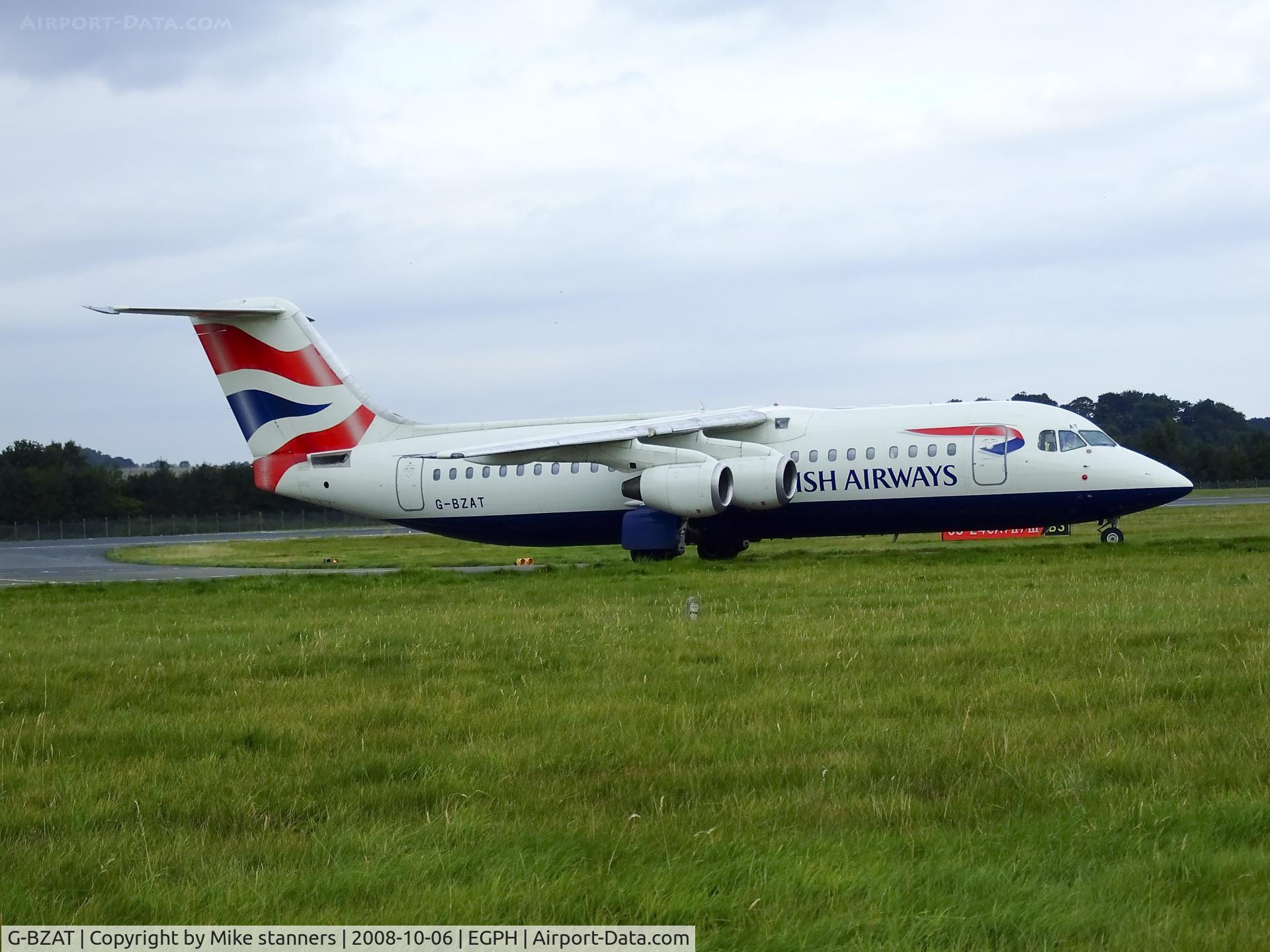 G-BZAT, 1997 British Aerospace Avro 146-RJ100 C/N E3320, British airways RJ100 arriving at EDI