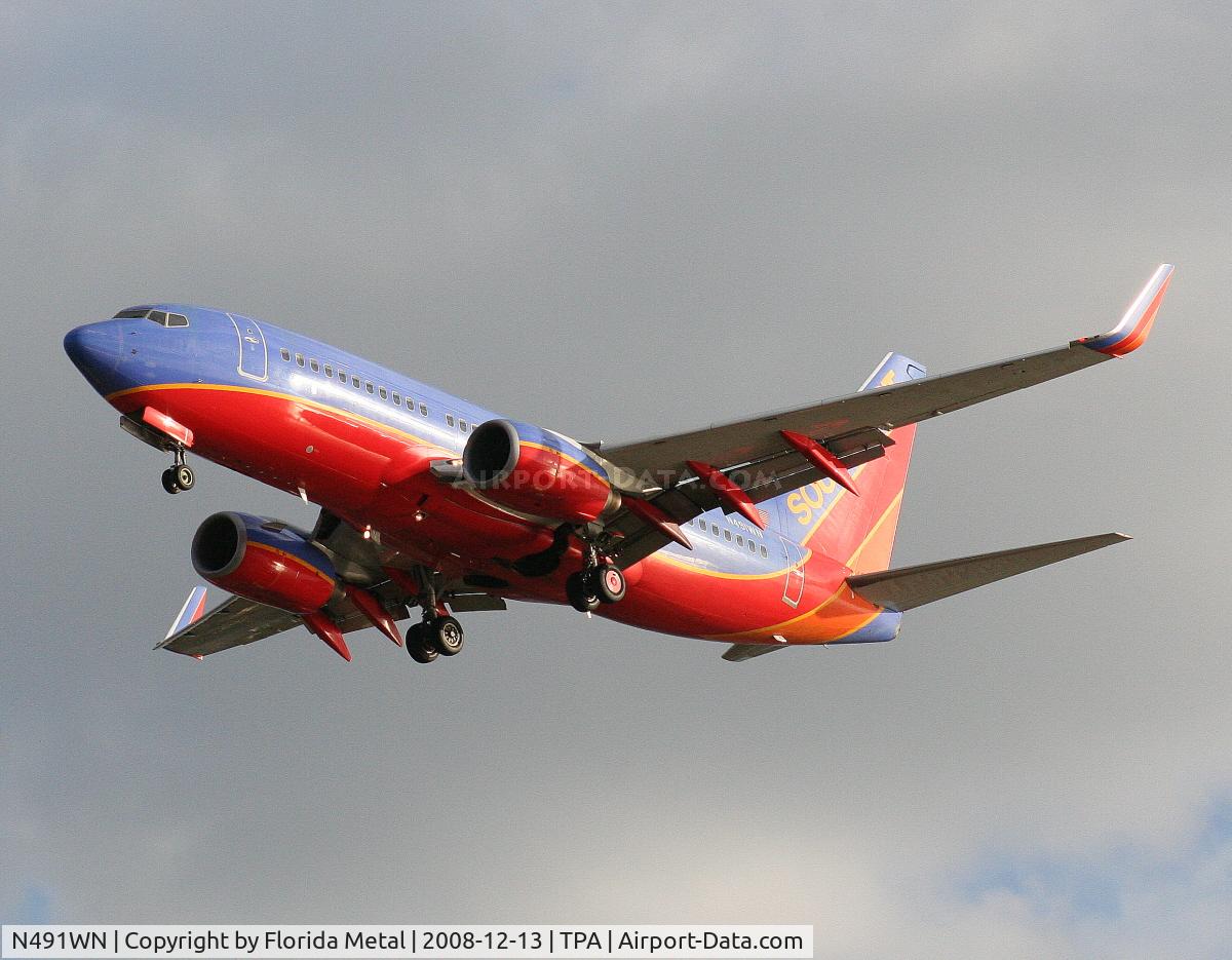 N491WN, 2004 Boeing 737-7H4 C/N 33867, Southwest 737-700
