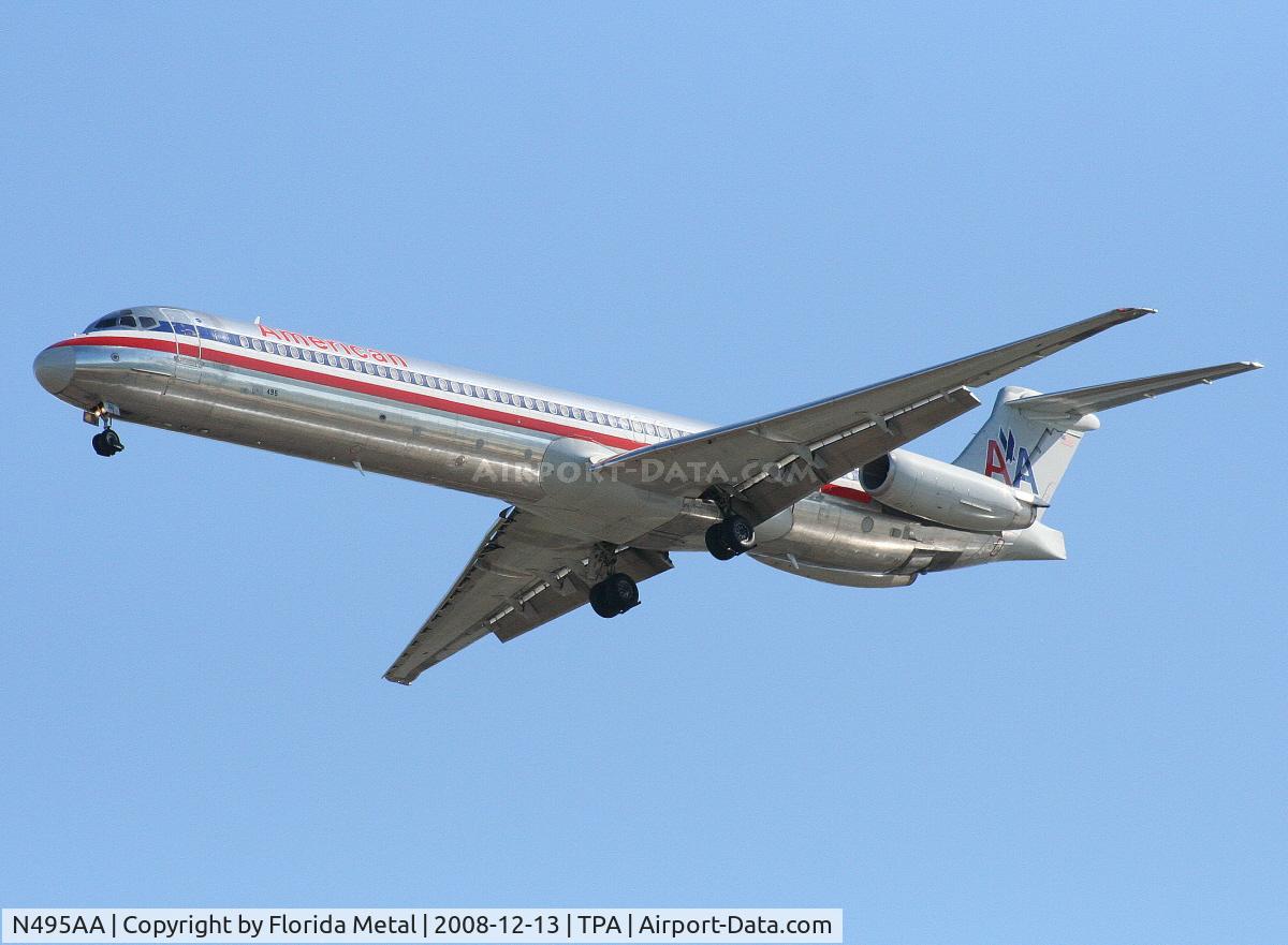 N495AA, 1989 McDonnell Douglas MD-82 (DC-9-82) C/N 49733, American MD-82