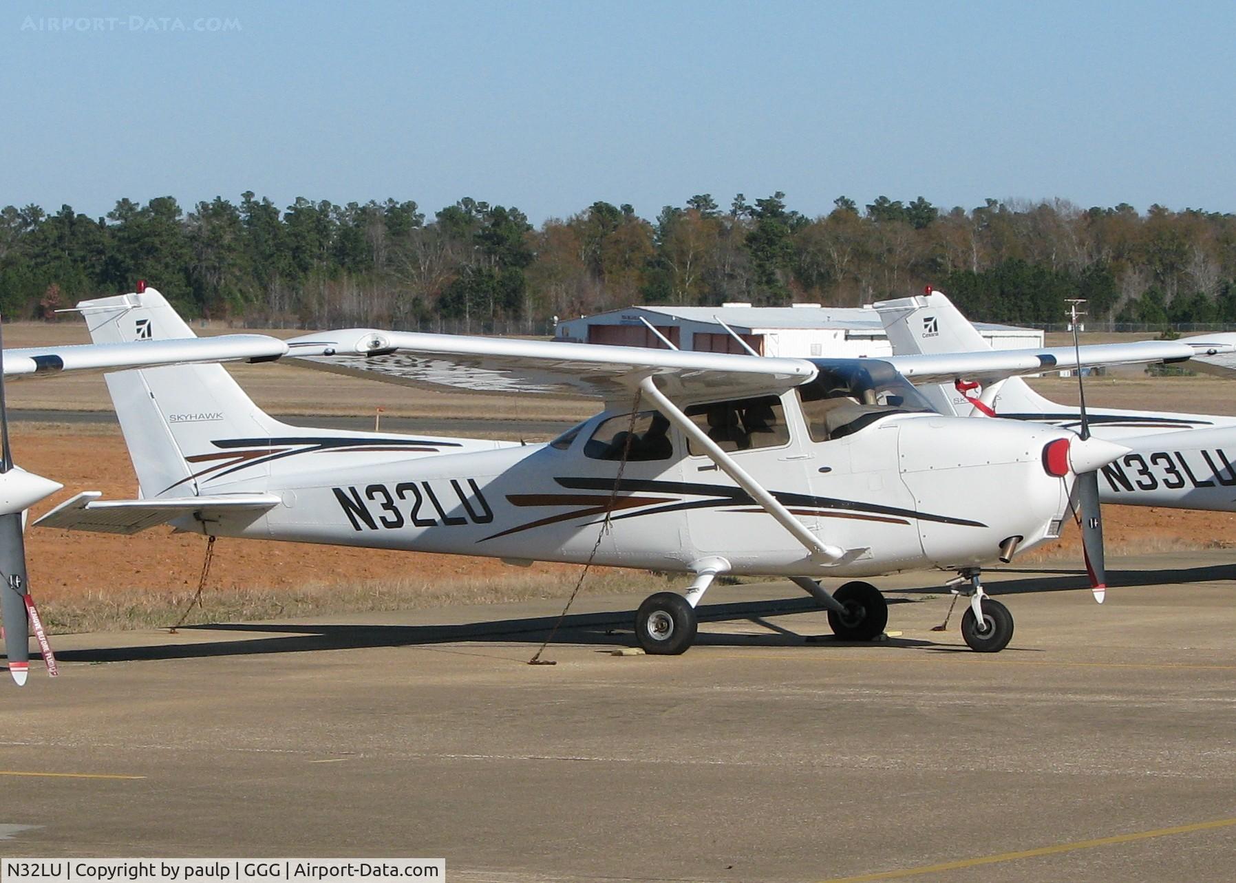 N32LU, 2005 Cessna 172R C/N 17281263, Parked at Longview/East Texas Regional.