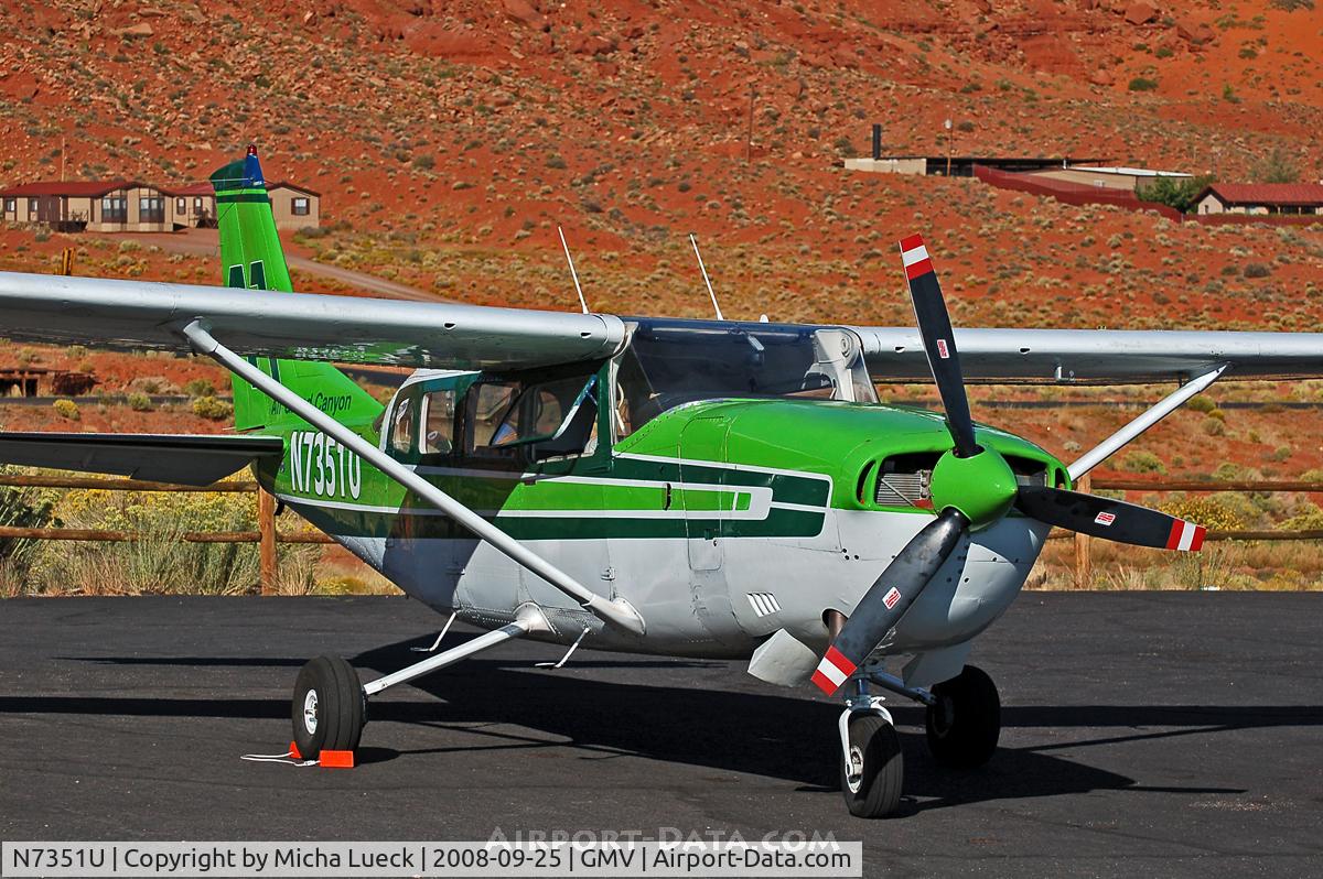 N7351U, 1977 Cessna T207A Turbo Stationair 7 C/N 20700415, At Monument Valley