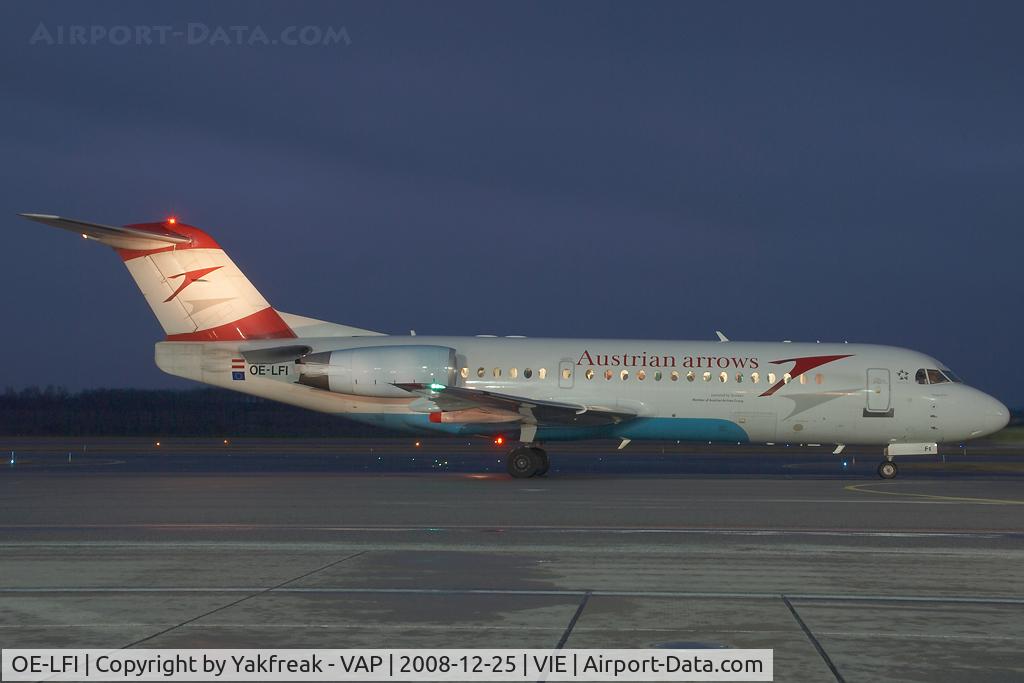 OE-LFI, 1995 Fokker 70 (F-28-0070) C/N 11529, Austrian Arrows Fokker 70