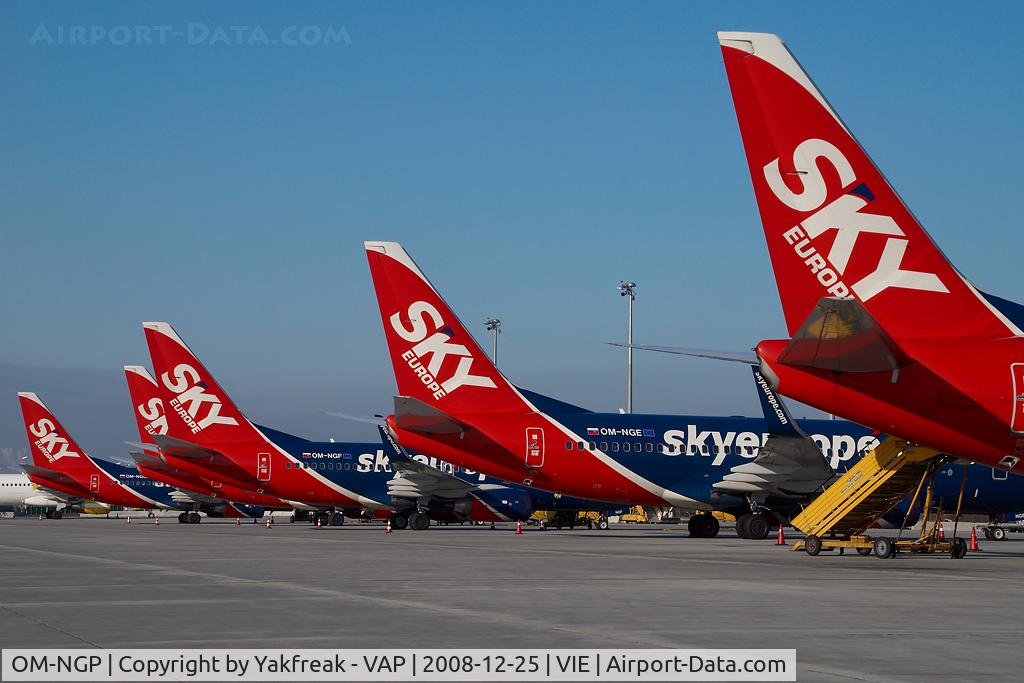 OM-NGP, 2007 Boeing 737-7GL C/N 34760, Skyeurope Boeing 737-700