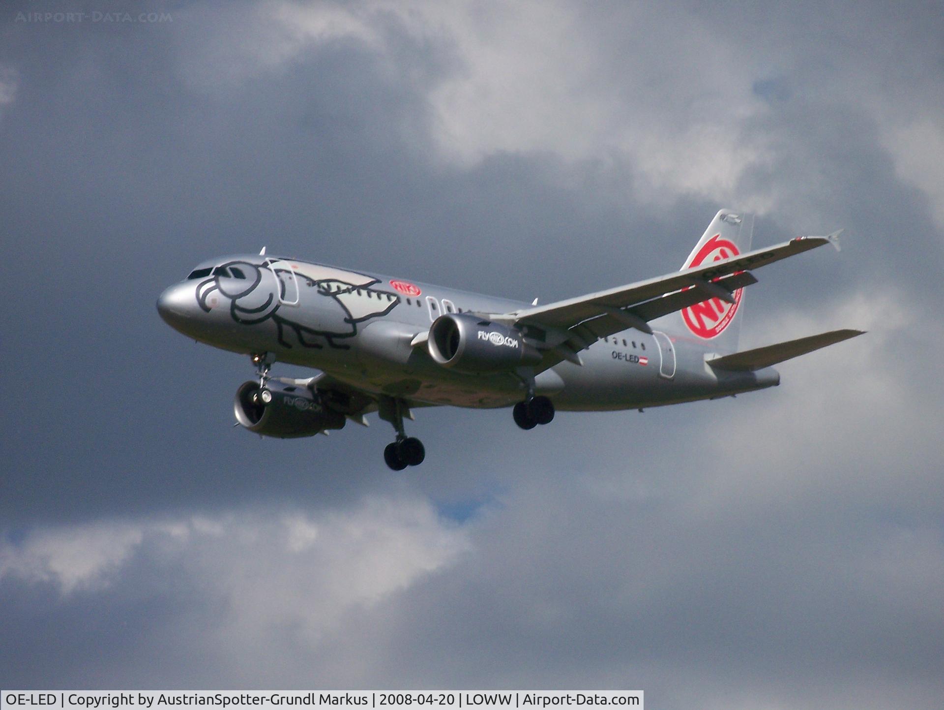 OE-LED, 2008 Airbus A319-112 C/N 3407, Niki