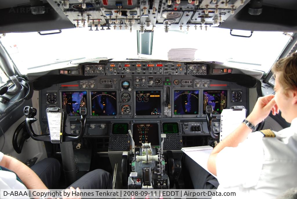 D-ABAA, 2000 Boeing 737-76Q C/N 30271, Air Berlin Flight AB 8359 from VIE to TXL