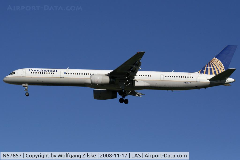 N57857, 2004 Boeing 757-324 C/N 32816, visitor