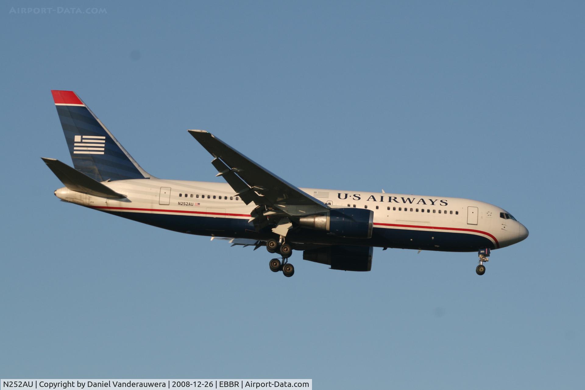 N252AU, 1990 Boeing 767-2B7 C/N 24765, arrival of flight US750 to rwy 02