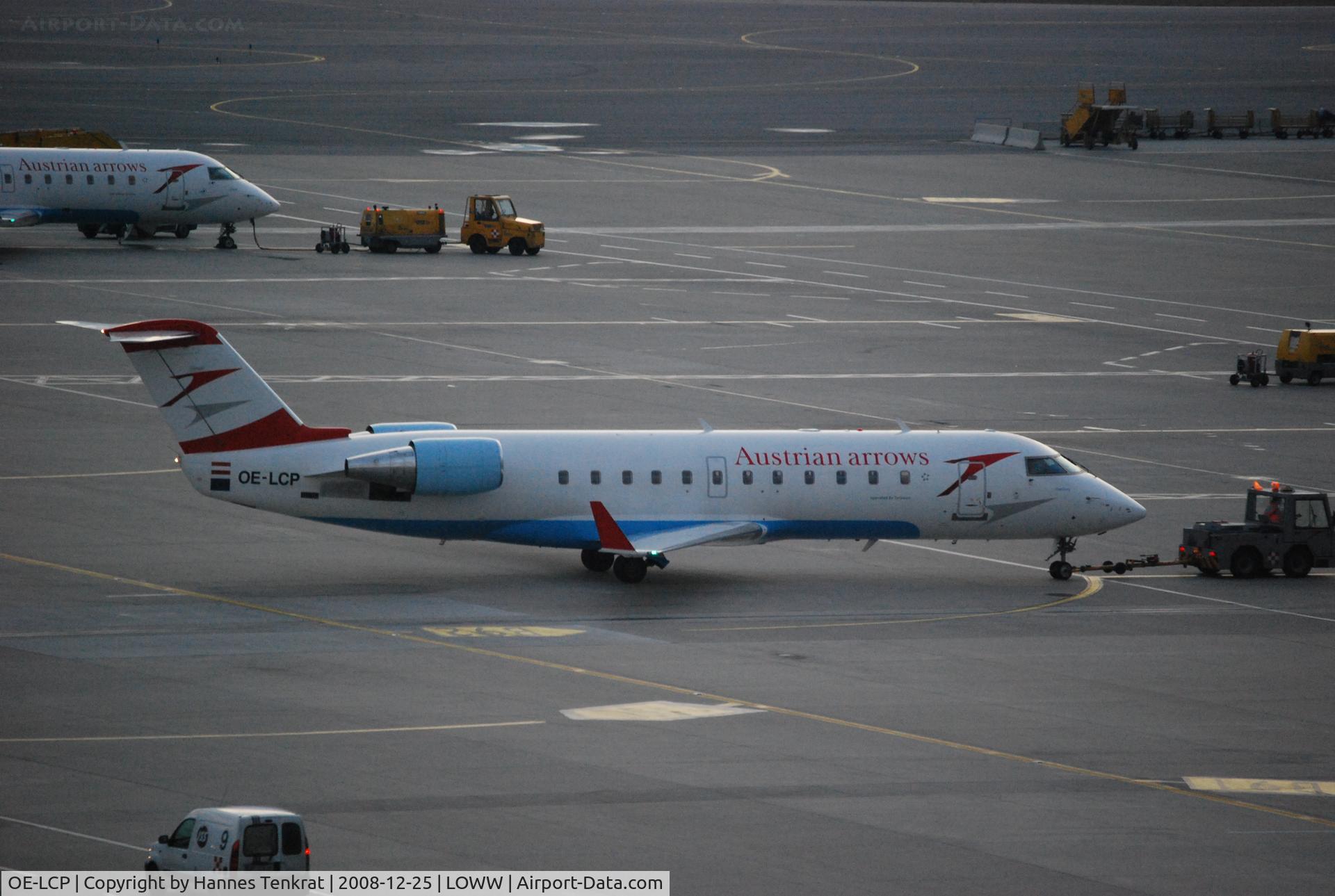 OE-LCP, 2001 Canadair CRJ-200LR (CL-600-2B19) C/N 7480, Austrian arrows