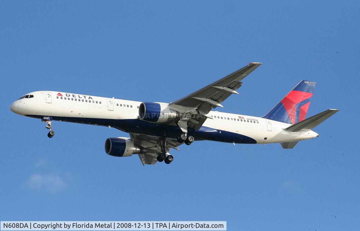 N608DA, 1985 Boeing 757-232 C/N 22815, Delta 757-200