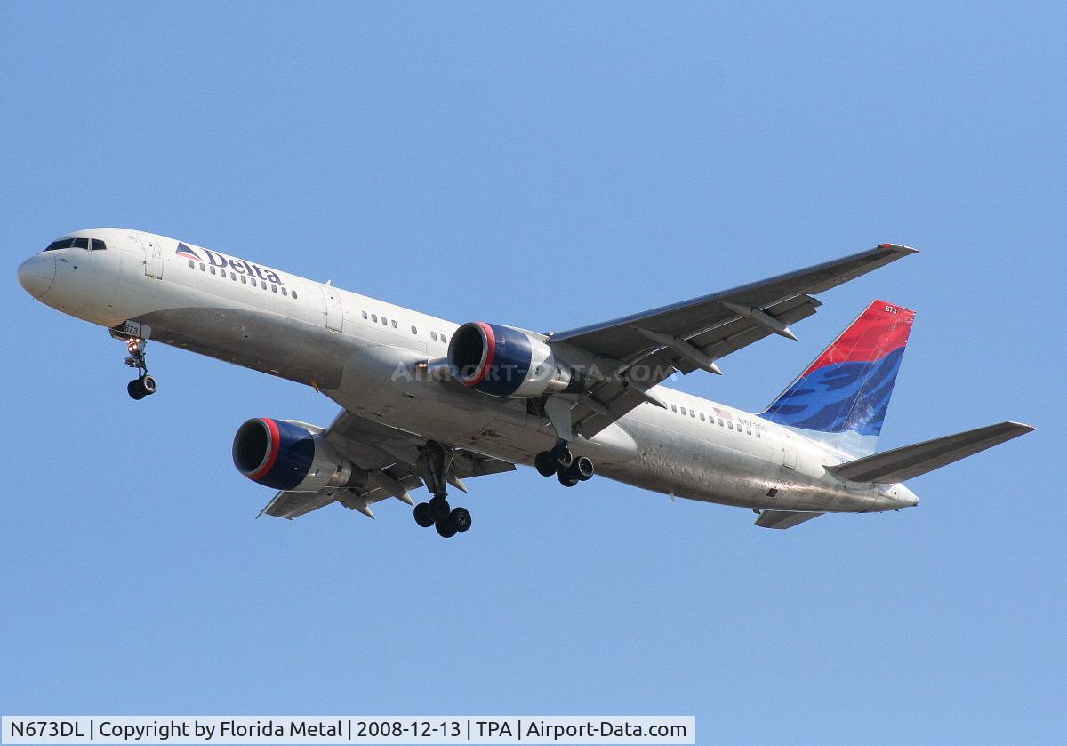N673DL, 1992 Boeing 757-232 C/N 25978, Delta 757-200