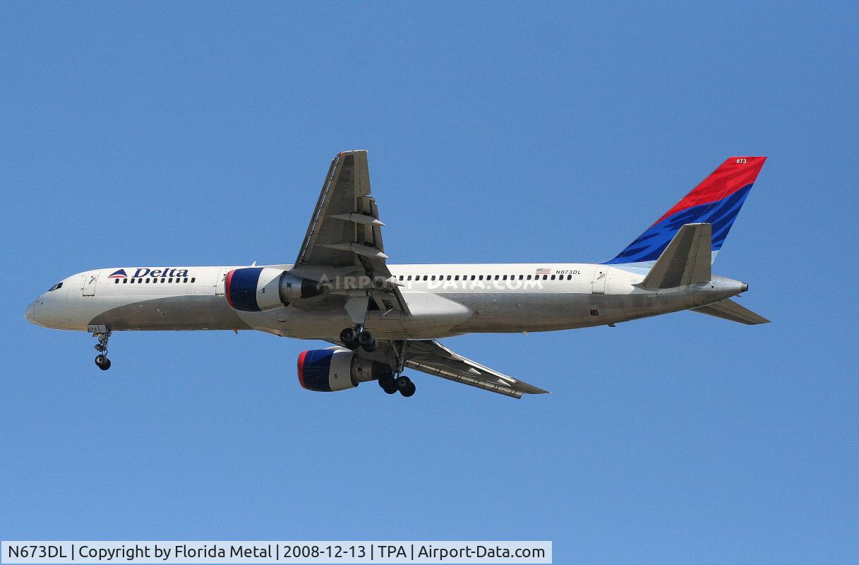 N673DL, 1992 Boeing 757-232 C/N 25978, Delta 757-200