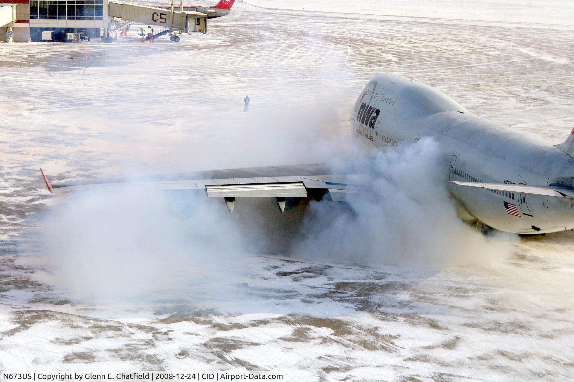 N673US, 1999 Boeing 747-451 C/N 30268, NWA9980 starting number 2 engine.  Temperature is 10 degrees, 25-30 kt wind out of the west