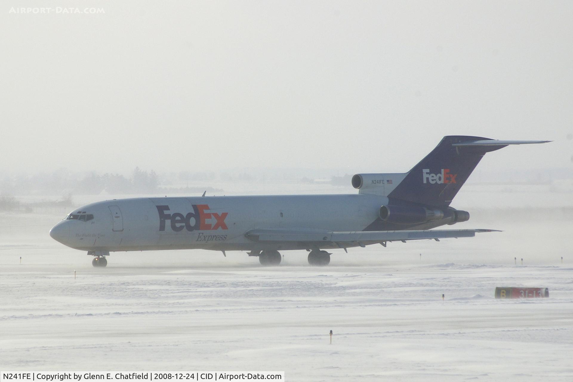 N241FE, 1975 Boeing 727-277 C/N 20979, Taxiing on Alpha to runway 27 for departure