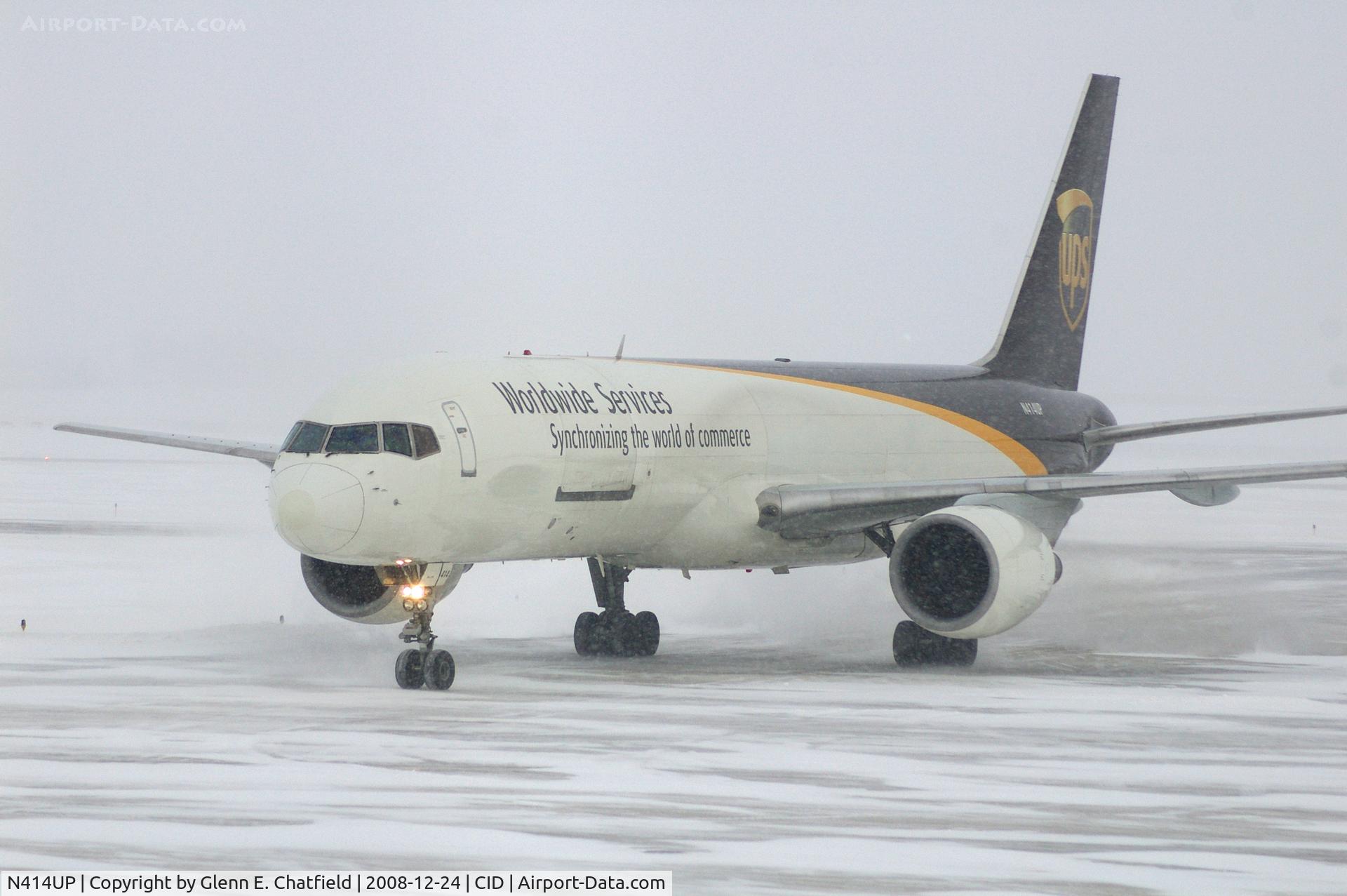 N414UP, 1988 Boeing 757-24APF C/N 23854, Entering the cargo ramp from Alpha 4, seen from the 2nd floor window of the control tower