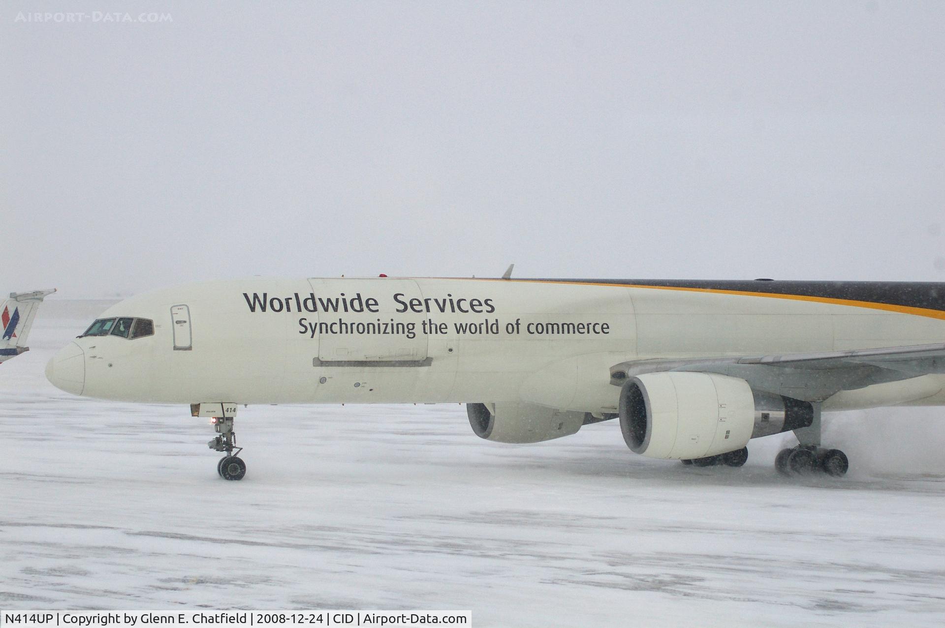 N414UP, 1988 Boeing 757-24APF C/N 23854, Entering the cargo ramp from Alpha 4, seen from the 2nd floor window of the control tower