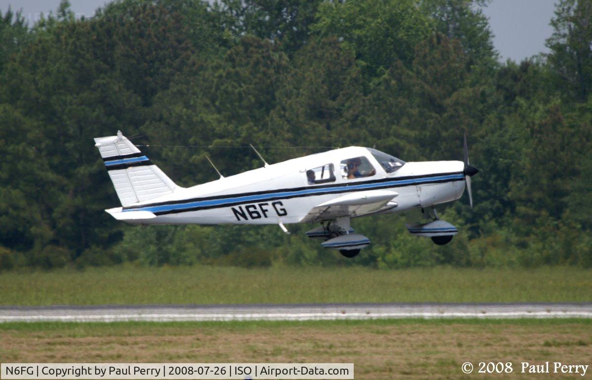 N6FG, 1974 Piper PA-28-140 C/N 28-7425297, Shooting some touch-and-goes