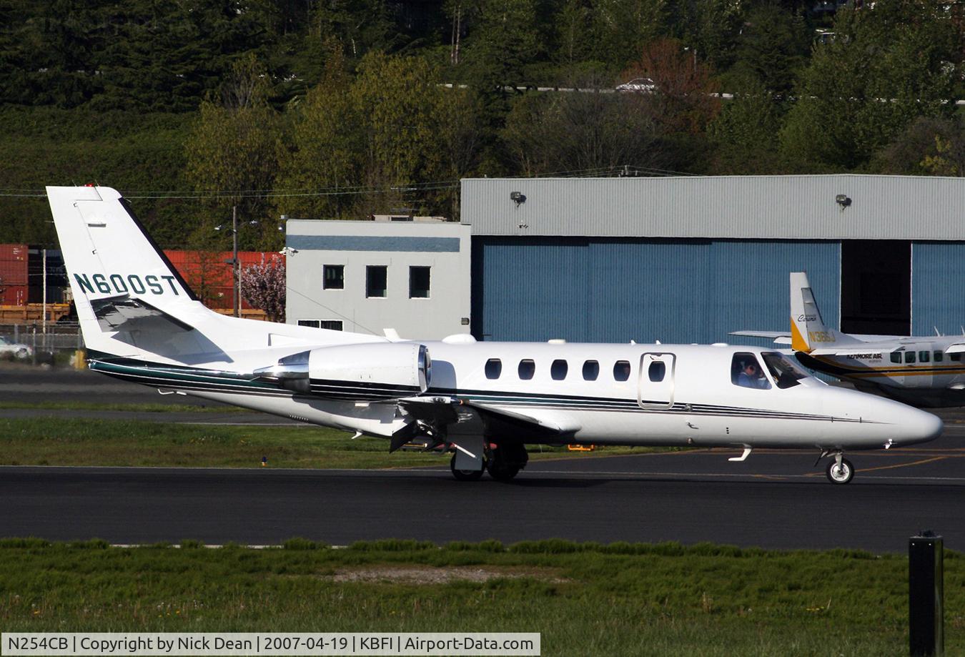 N254CB, 2002 Cessna 550 Citation Bravo C/N 550-1054, KBFI (Seen here as N600ST this reg is currently on a Challenger so this frame is posted here using the prior ID N254CB for C/N accuracy)