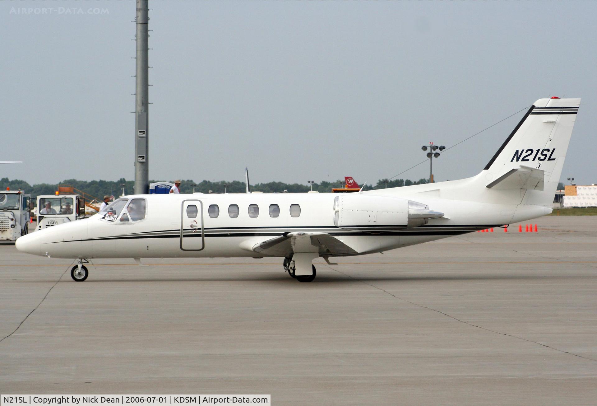 N21SL, 1999 Cessna 550 Citation Bravo C/N 550-0877, KDSM