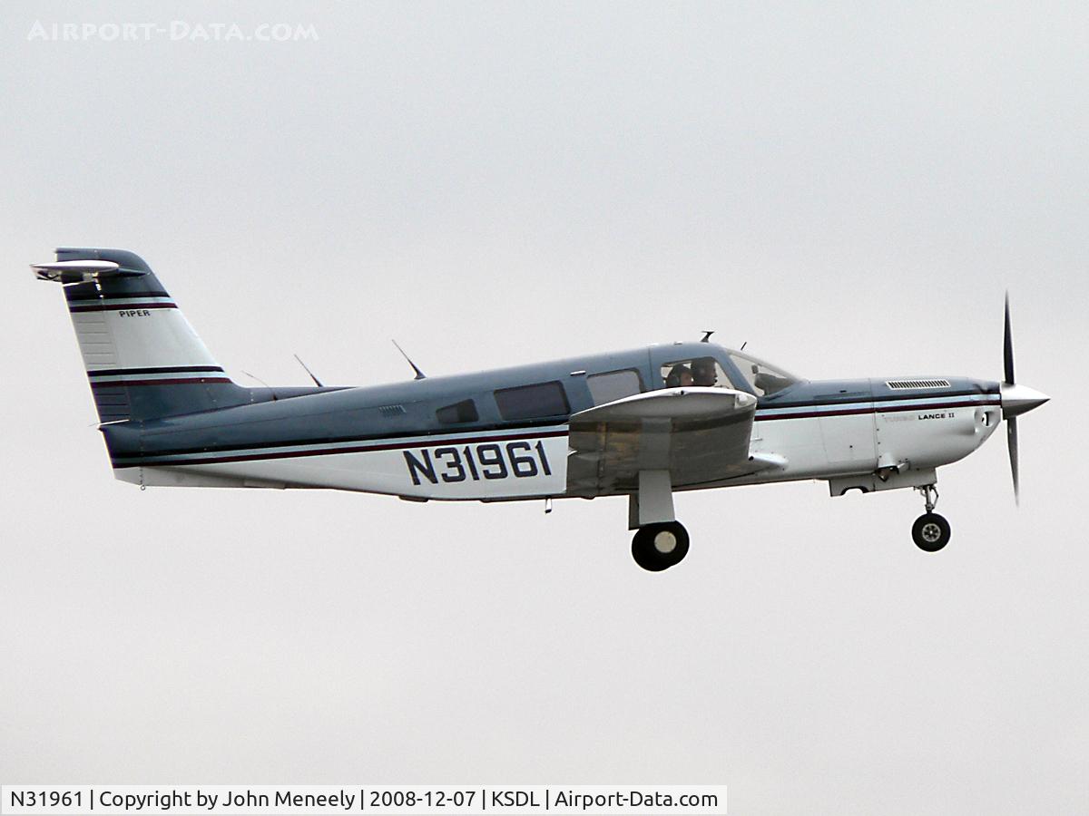 N31961, 1978 Piper PA-32RT-300T Turbo Lance II C/N 32R-7887017, Overcast day at SDL