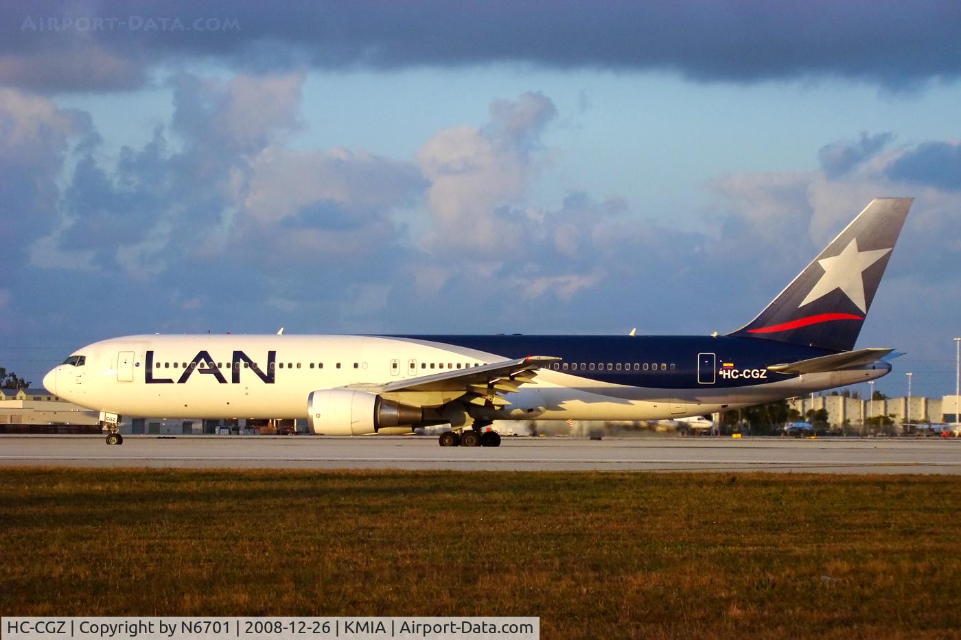 HC-CGZ, 1998 Boeing 767-3Q8/ER C/N 28206, LAN Ecuador