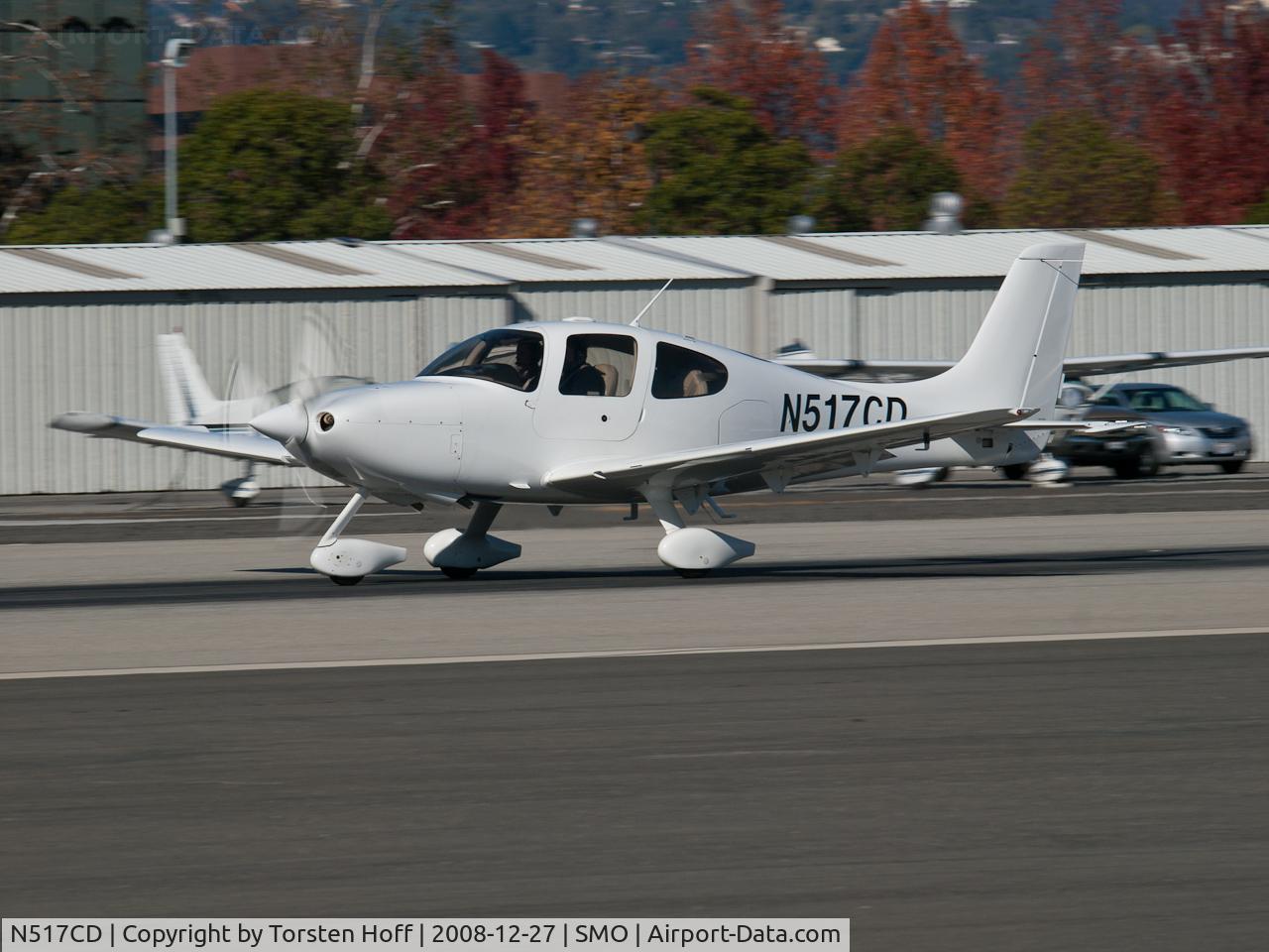 N517CD, 2004 Cirrus SR22 C/N 1126, N517CD departing from RWY 21