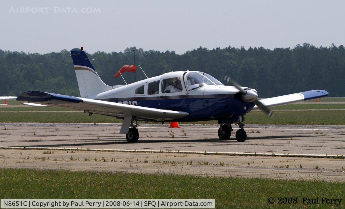 N8651C, 1976 Piper PA-28R-200 C/N 28R-7635170, Making her way to the parking area