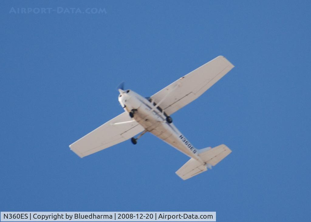 N360ES, 1997 Cessna 172R C/N 17280010, Flying South of Littleton Colorado.